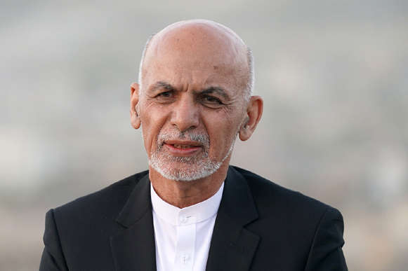 Експрезидент Афганістану вибачився за втечу з країни 