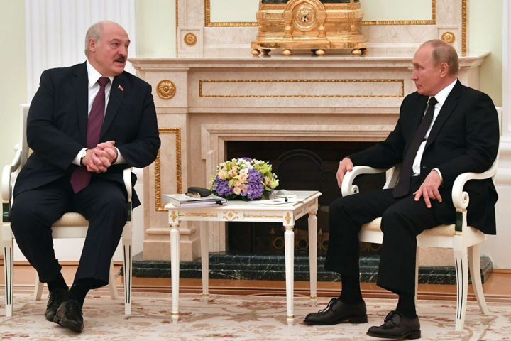 Путин заявил о формировании единого платежного пространства с Беларусью 