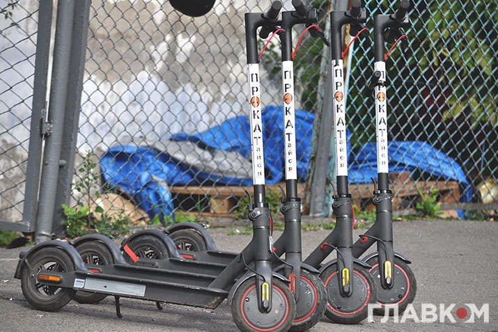 Харків’янина покарали громадськими роботами за крадіжку електросамоката