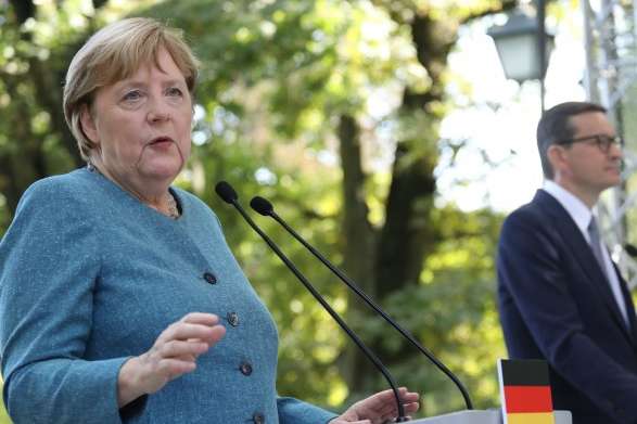 Меркель націлена зберегти транзит газу через Україну