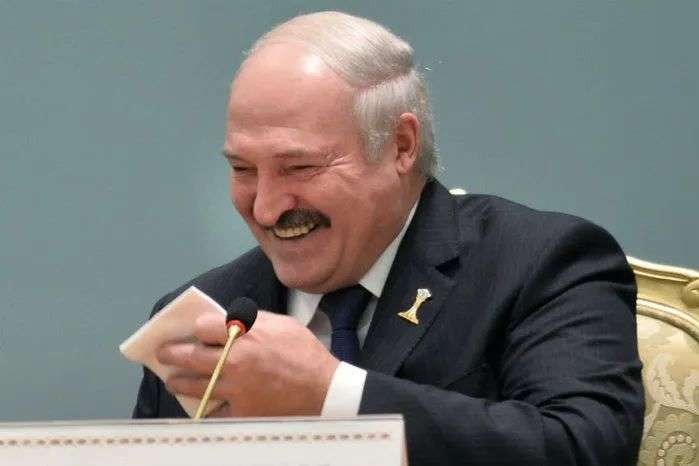 Білорус потрапив до в'язниці через анекдот про Лукашенка