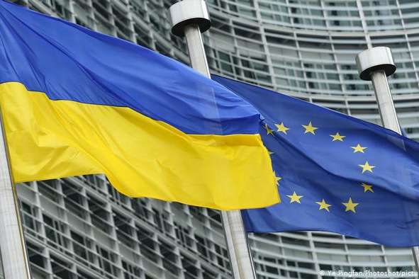 «Швидкий вступ можливий»: британський історик порадував прогнозом щодо приєднання України до ЄС