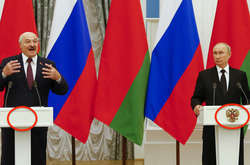 Лукашенко здав Білорусь Путіну. Таку ціну має дешевий газ і дружба з Росією