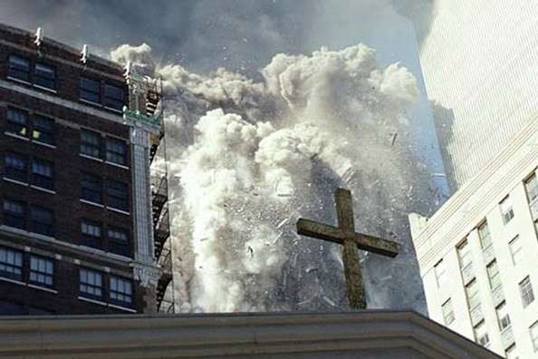 Секретна служба США оприлюднила знімки з місця теракту 11 вересня 2001 року, більшість з яких ніколи не публікувалися - Про що говорили пасажири та екіпажі літаків під час теракту. Аудіореконструкція подій 11 вересня