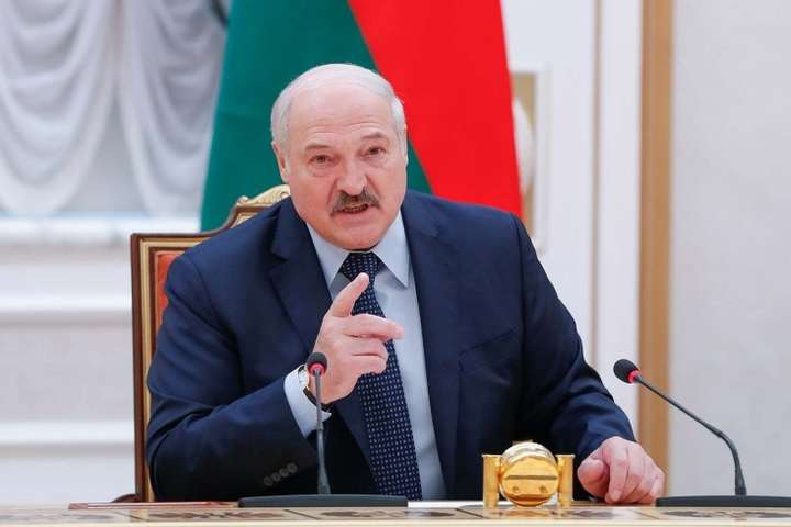 Лукашенко назвав умову відновлення діалогу Білорусі з Заходом