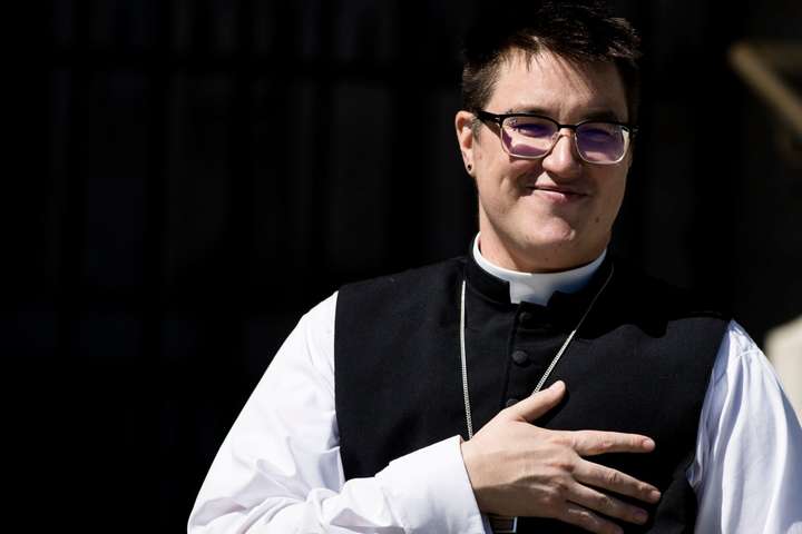 У США єпископом церкви вперше став трансгендер