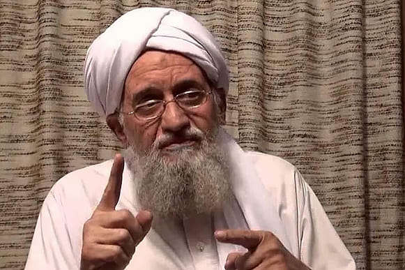 Після чуток про смерть лідер «Аль-Каїди» з'явився на відео 