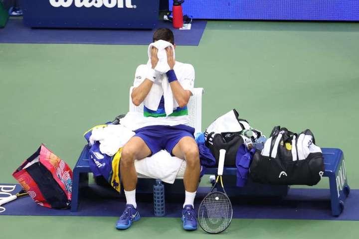 Джокович не скористався шансом стати найтитулованішим тенісистом в історії