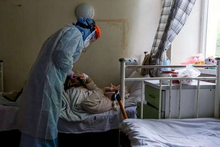 За добу в Україні госпіталізували понад 800 інфікованих Covid-19