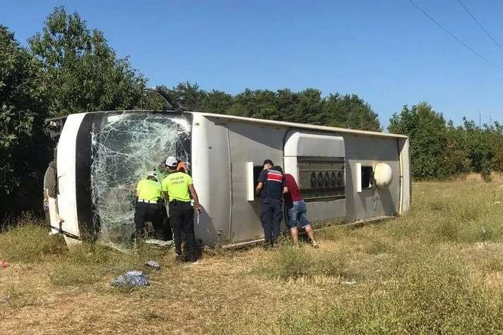 В Турции автобус с украинскими туристами попал в аварию - Стало известно, сколько украинских туристов пострадали в ДТП в Турции