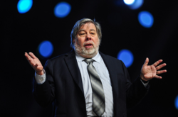  Стив Возняк утверждает, что «частная космическая компания начинает работу, не так как другие» 