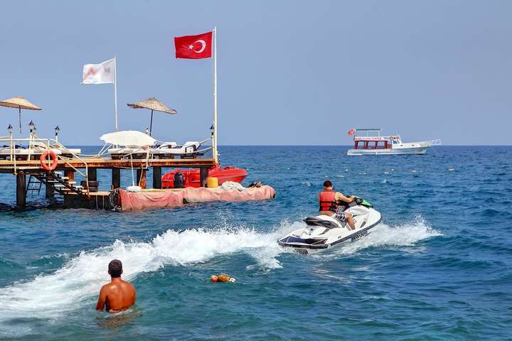 Турецькі готелі запровадили для вакцинованих туристів знижки до 50%