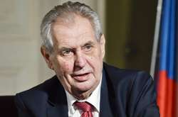 Відомий антиукраїнськими випадами президент Чехії потрапив до лікарні