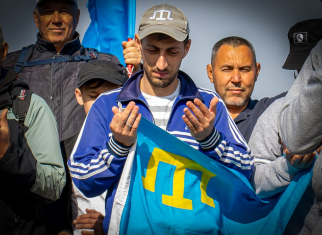 «Бежать я не буду, убивайте меня здесь». Крымский татарин рассказал, как его пытали ФСБ