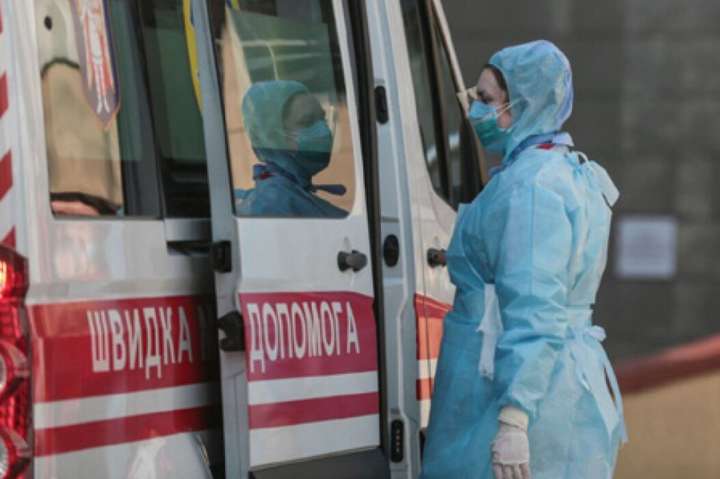 Covid-19 наступає: за добу в Україні виявили майже шість тисяч інфікованих