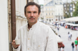 46-летний фронтмен группы «Океан Эльзы» Святослав Вакарчук