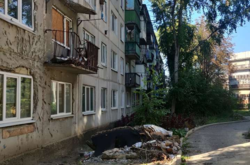  Под обстрелы боевиков все чаще попадают жилые помещения и гражданская инфраструктура 