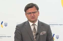 Міністру довелося перервати брифінг, але згодом його було продовжено