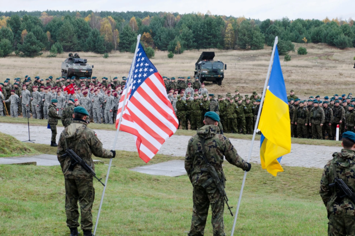 Во Львов едут несколько тысяч военных НАТО 
