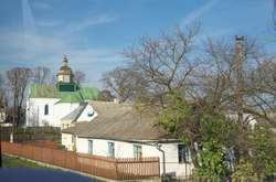 Суд розглянув скаргу жінки, яка примушувала племінника ходити в Московську церкву