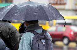 У другій половині дня у столиці почнеться дощ, який часом переходитиме в зливу