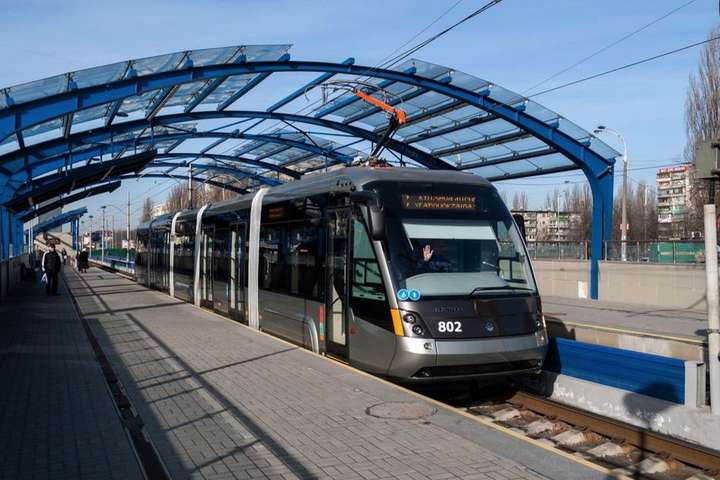 Швидкісний трамвай на Борщагівці тимчасово змінив свій маршрут 