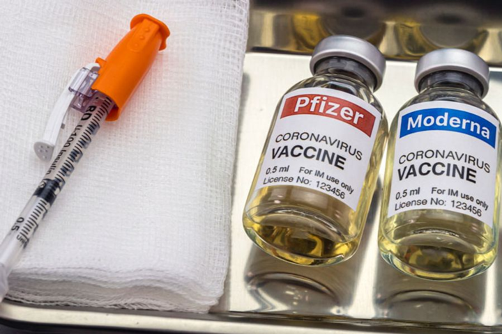 Минздрав разрешил комбинировать в Украине вакцины Moderna и Pfizer