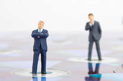 Рада нацбезпеки запустила систему моніторингу олігархів