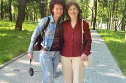  Алла Мазур с мамой в Киеве, 2005 год 
 Фото: Алла Мазур / Facebook 