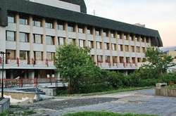 Посадовець міської ради продав фонтан Ужгородського драмтеатру