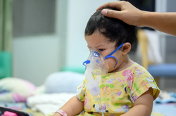 Діти в усьому світі почали масово заражатися маловідомим вірусом, – ВВС News