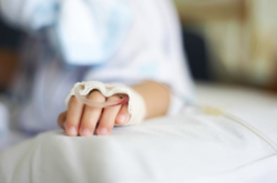 Дети во всем мире начали массово заражаться малоизвестным вирусом, – ВВС News 