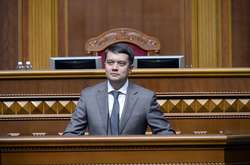 Разумков починає сольну кар'єру?