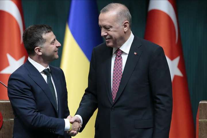 Зеленський передасть Ердогану списки в'язнів Кремля 