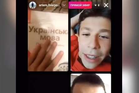 У Мелітополі школяр на камеру топтався по підручнику з української мови (відео)