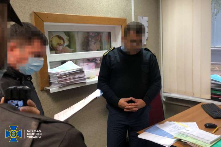 У «Борисполі» СБУ виявила митників, які обкладали «даниною» бізнесменів