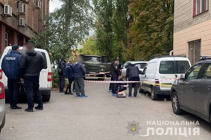 У центрі Черкас розстріляли місцевого бізнесмена Козлова: фото з місця події 