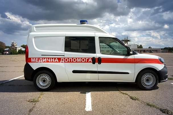 Українська компанія створила власні авто «швидкої допомоги» (відео)