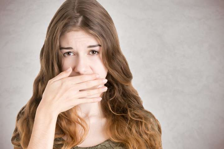 Комаровський розповів, як позбутися неприємного запаху з рота