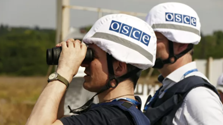 Миссия ОБСЕ зафиксировала почти 900 нарушений «тишины» на Донбассе за сутки 