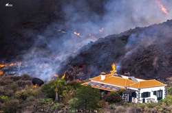 Виверження вулкана на Канарах: лава зруйнувала понад 300 будинків (фото)