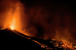 Испания объявит остров на Канарах зоной катастрофического бедствия 