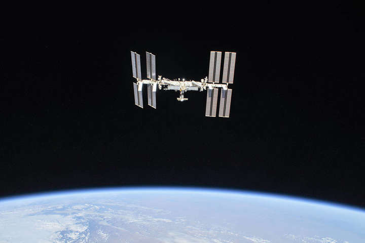 NASA оголосило дату відправки першого туристичного екіпажу на МКС