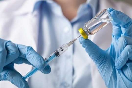 Комаровський розповів, які побічні ефекти бувають після вакцинації