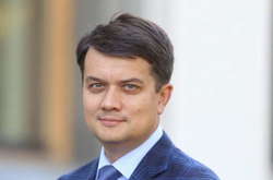 Разумков опубликовал результаты своих анализов на коронавирус (фото)