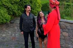 Павел Зибров снимает тик-токи со своей юной ученицей