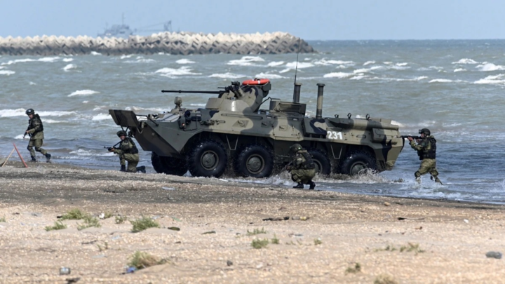 Россия начала масштабные военные учения в оккупированном Крыму 