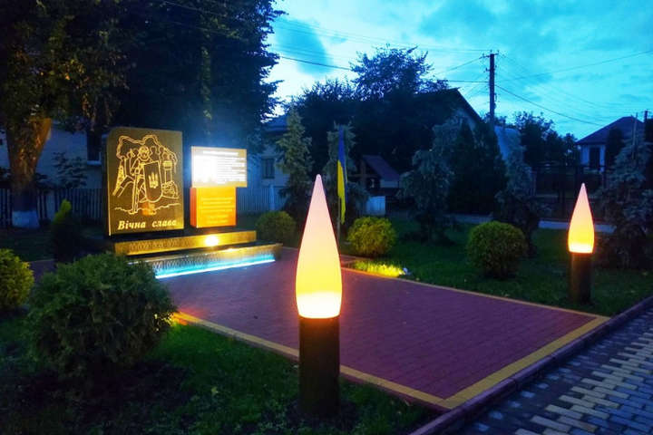 На Вінниччині встановили мультимедійний меморіал загиблим бійцям АТО (фото)