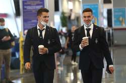 Кияни прибули в Мюнхен в парадних костюмах