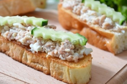 Чем лучше завтракать в холодное время года: диетолог назвала продукты